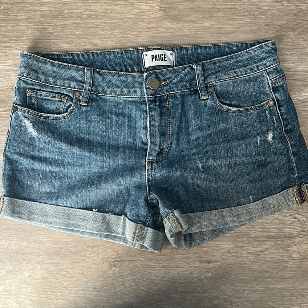 Excellent condition. Worn a handful of times.